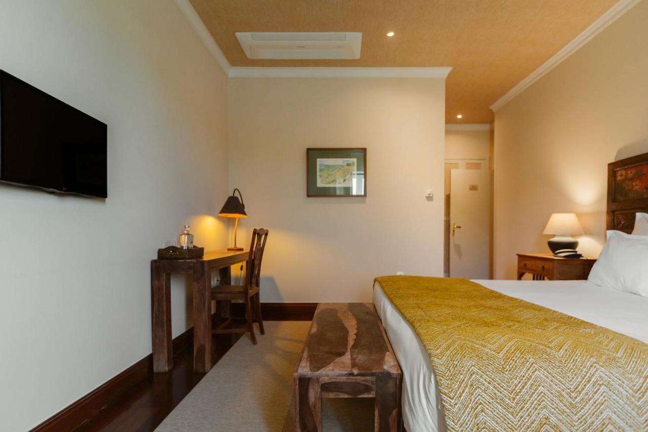 The Manor House Celeiros Hotel Sabrosa Exterior photo